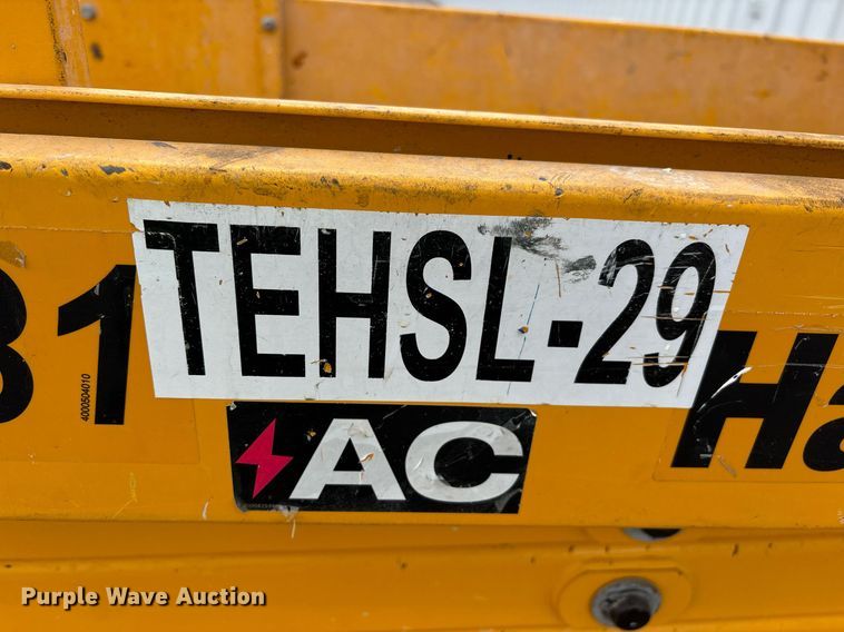 image for item YA0186 2018 Haulotte 1931E scissor lift