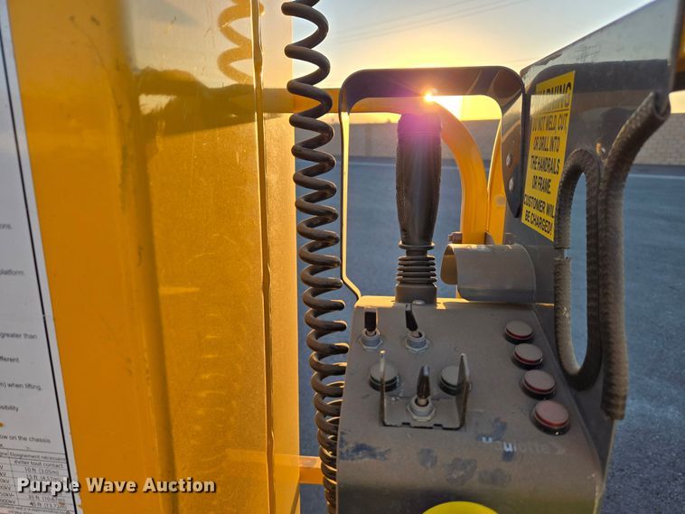 image for item YA0187 2019 Haulotte Star 20 AC E vertical lift