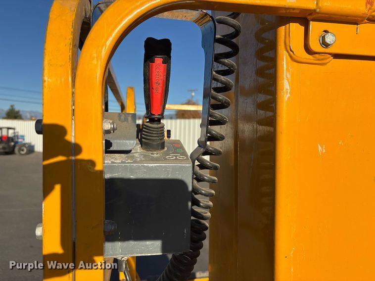 image for item YA0189 2019 Haulotte Star 20 AC E vertical lift