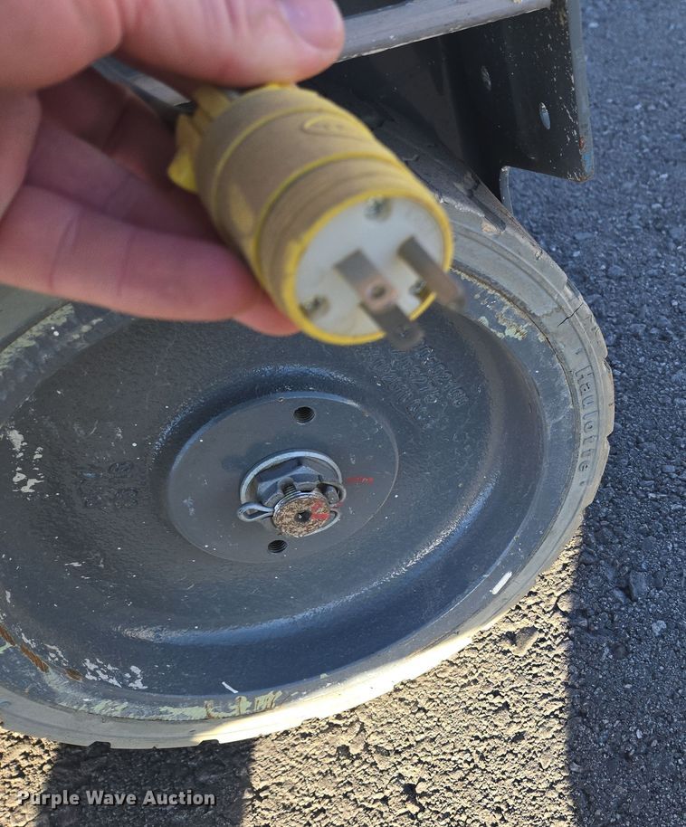 image for item YA0190 2019 Haulotte Star 20 AC E vertical lift