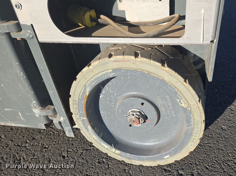 image for item YA0190 2019 Haulotte Star 20 AC E vertical lift