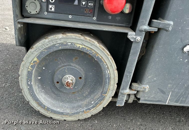 image for item YA0192 2019 Haulotte Star 20 AC E vertical lift