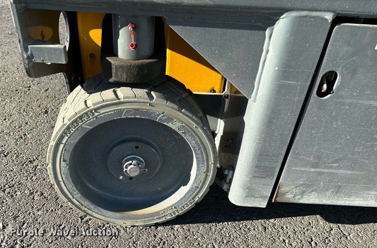 image for item YA0193 2019 Haulotte Star 20 AC E vertical lift