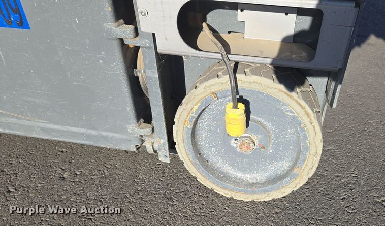 image for item YA0194 2019 Haulotte Star 20 AC E vertical lift