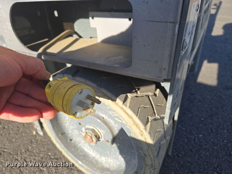 image for item YA0194 2019 Haulotte Star 20 AC E vertical lift