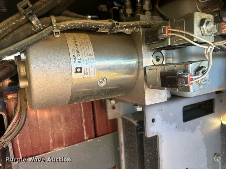 image for item YA0195 2019 Haulotte Star 20 AC E vertical lift