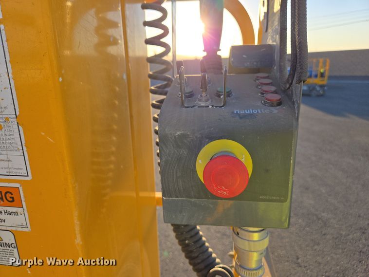 image for item YA0197 2019 Haulotte Star 20 AC E vertical lift