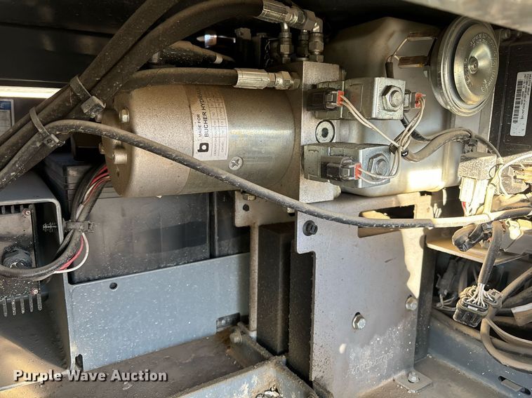 image for item YA0198 2019 Haulotte Star 20 AC E vertical lift