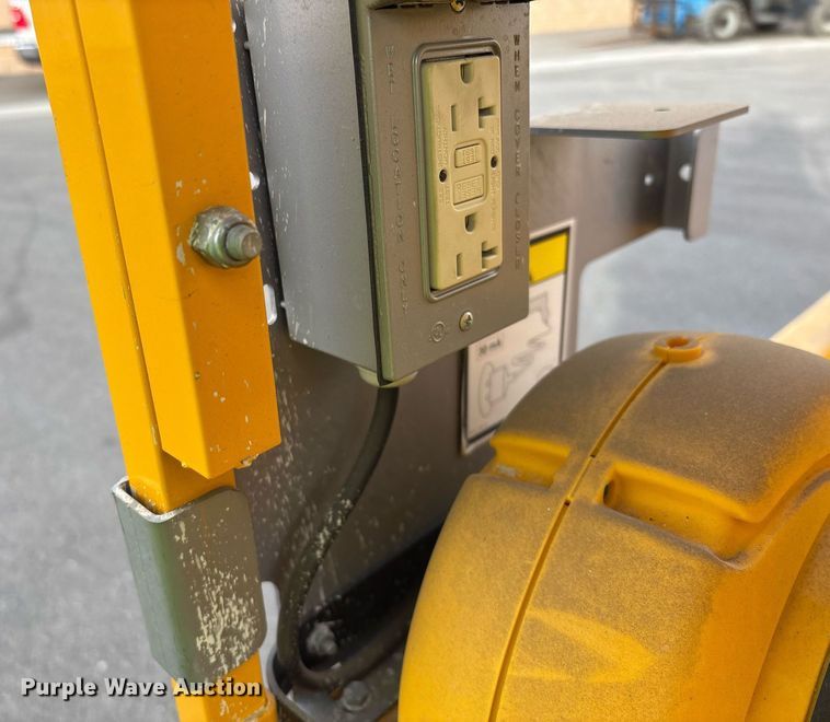 image for item YA0207 2019 Haulotte Star 20 AC E vertical lift