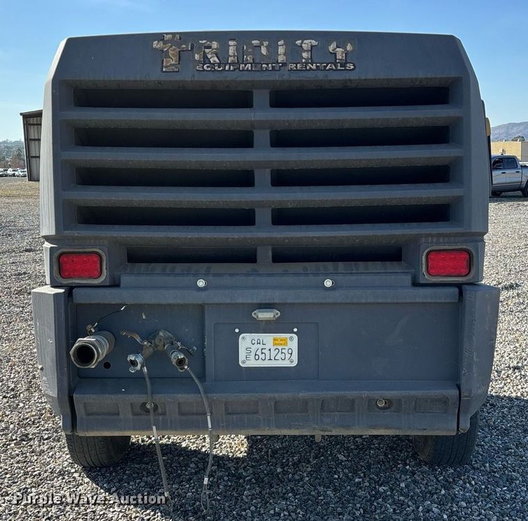 image for item YA0214 2018 Atlas Copco XAS 440 JD8 T4F air compressor