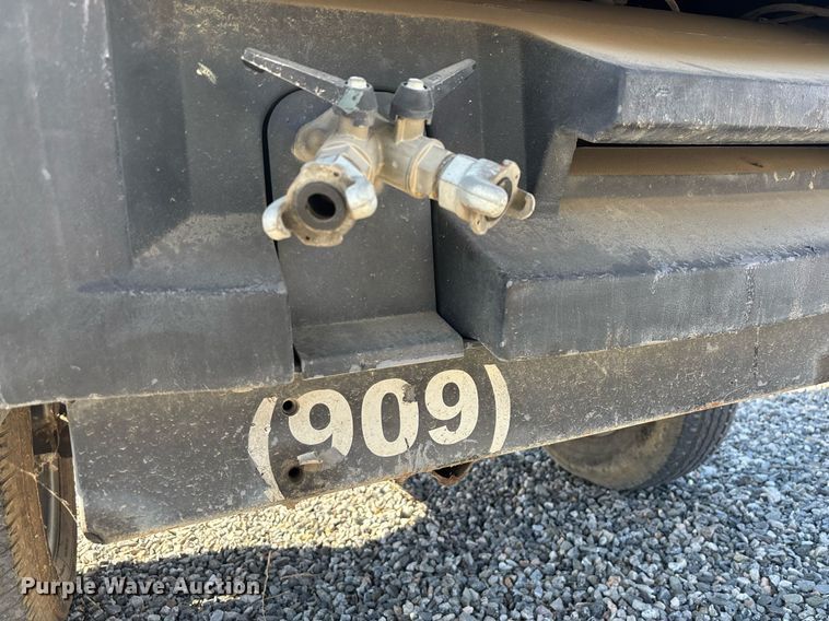 image for item YA0215 2012 Atlas air compressor