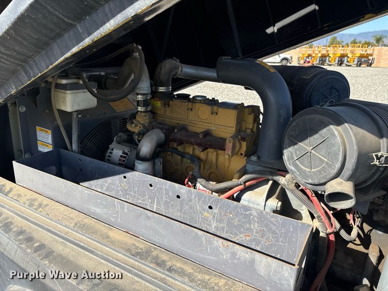 image for item YA0215 2012 Atlas air compressor