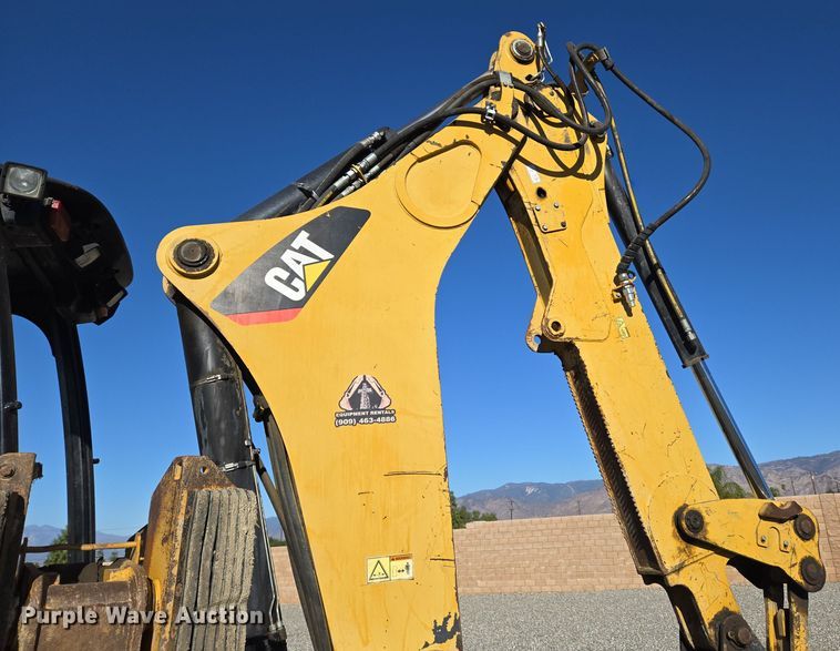 image for item YA0218 2013 Caterpillar 450E backhoe