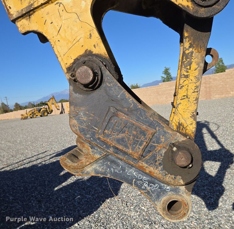 image for item YA0218 2013 Caterpillar 450E backhoe