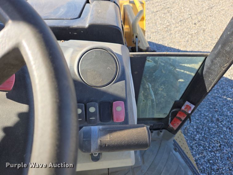 image for item YA0218 2013 Caterpillar 450E backhoe