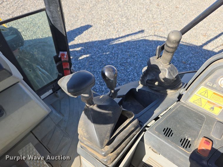 image for item YA0218 2013 Caterpillar 450E backhoe