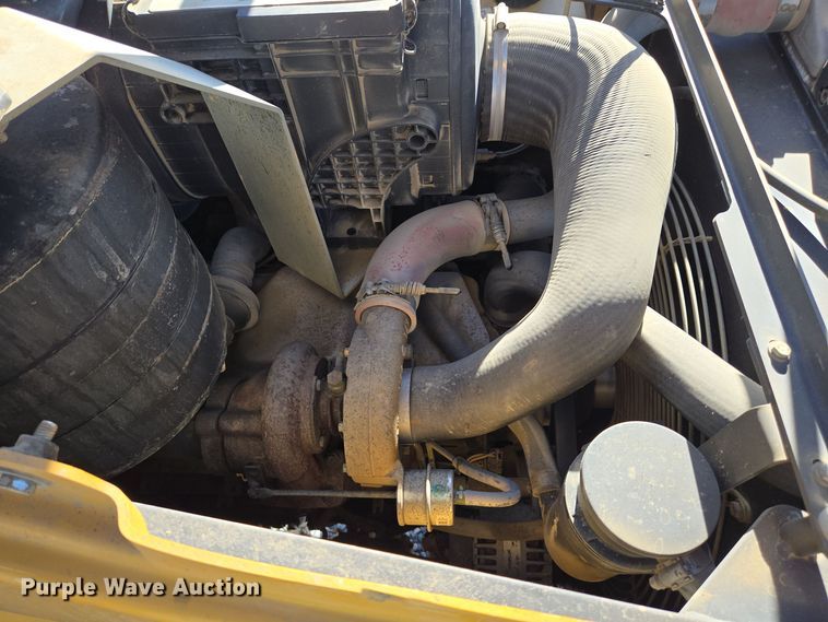 image for item YA0218 2013 Caterpillar 450E backhoe