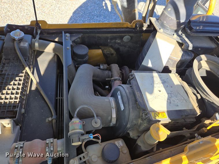 image for item YA0218 2013 Caterpillar 450E backhoe