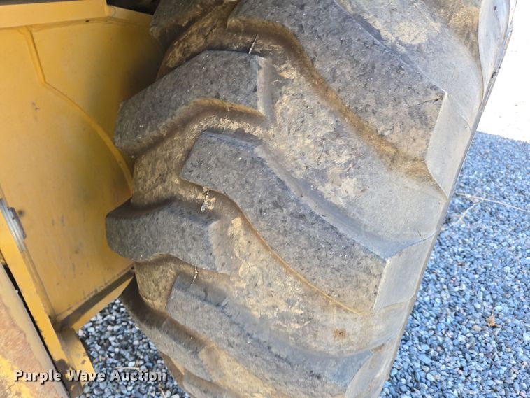 image for item YA0218 2013 Caterpillar 450E backhoe