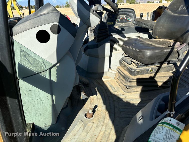 image for item YA0219 2012 Caterpillar 450E backhoe