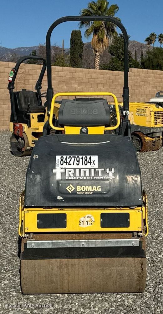 image for item YA0225 2019 Bomag BW900-50 double drum vibratory roller