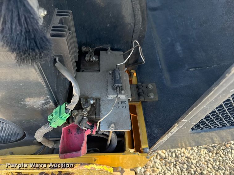 image for item YA0225 2019 Bomag BW900-50 double drum vibratory roller