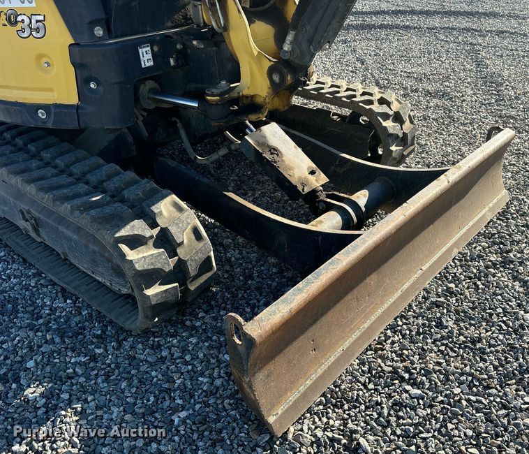 image for item YA0227 2018 Yanmar VIO35-6A mini excavator