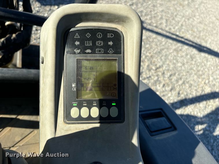 image for item YA0227 2018 Yanmar VIO35-6A mini excavator