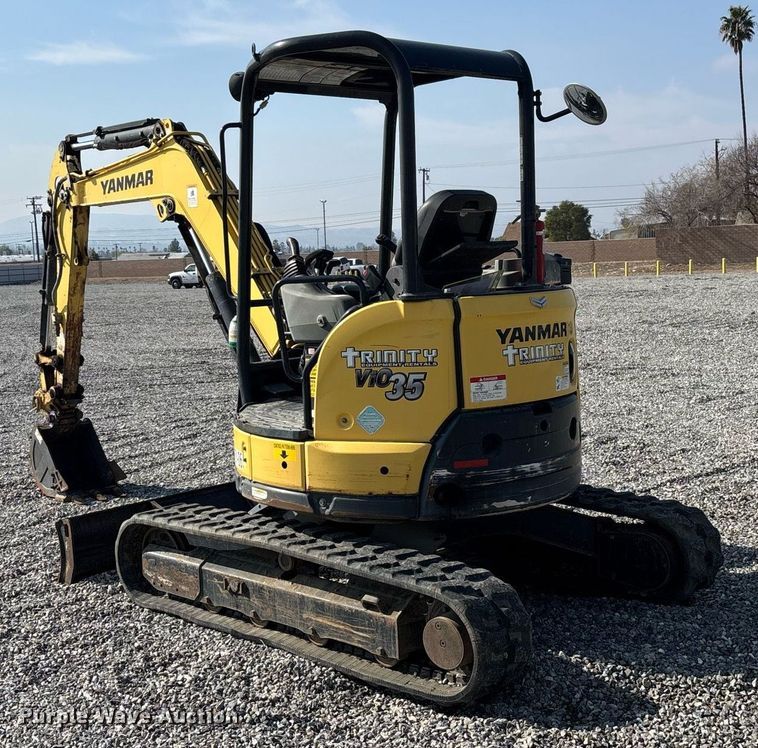 image for item YA0228 2018 Yanmar ViO35-6A mini excavator