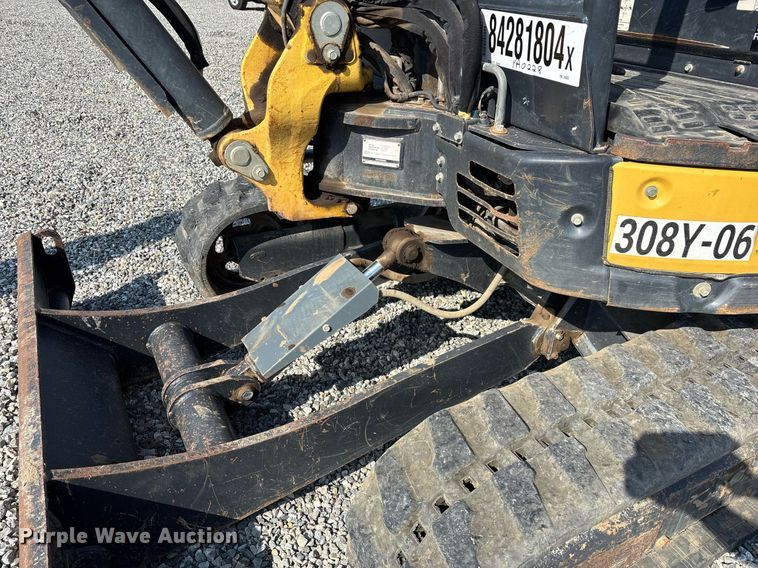 image for item YA0228 2018 Yanmar ViO35-6A mini excavator