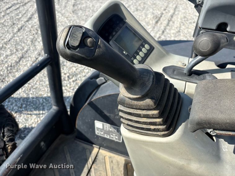 image for item YA0228 2018 Yanmar ViO35-6A mini excavator