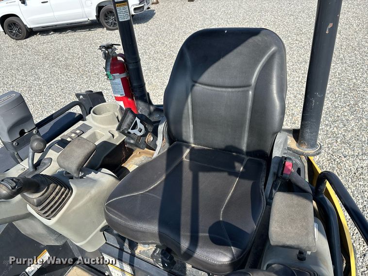 image for item YA0228 2018 Yanmar ViO35-6A mini excavator