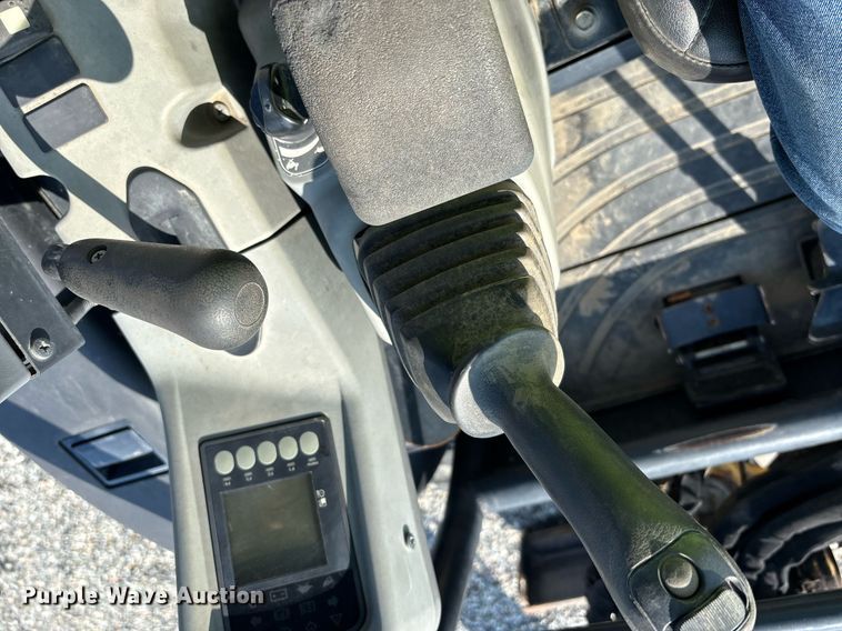 image for item YA0228 2018 Yanmar ViO35-6A mini excavator