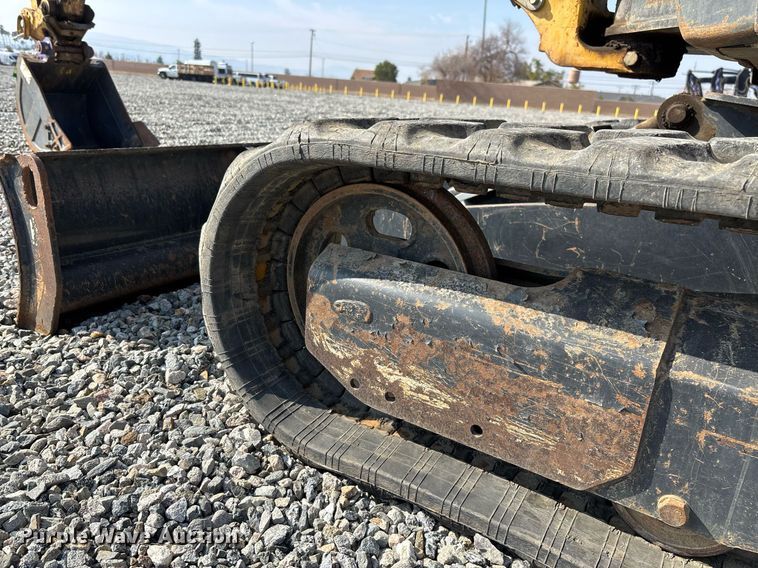 image for item YA0228 2018 Yanmar ViO35-6A mini excavator