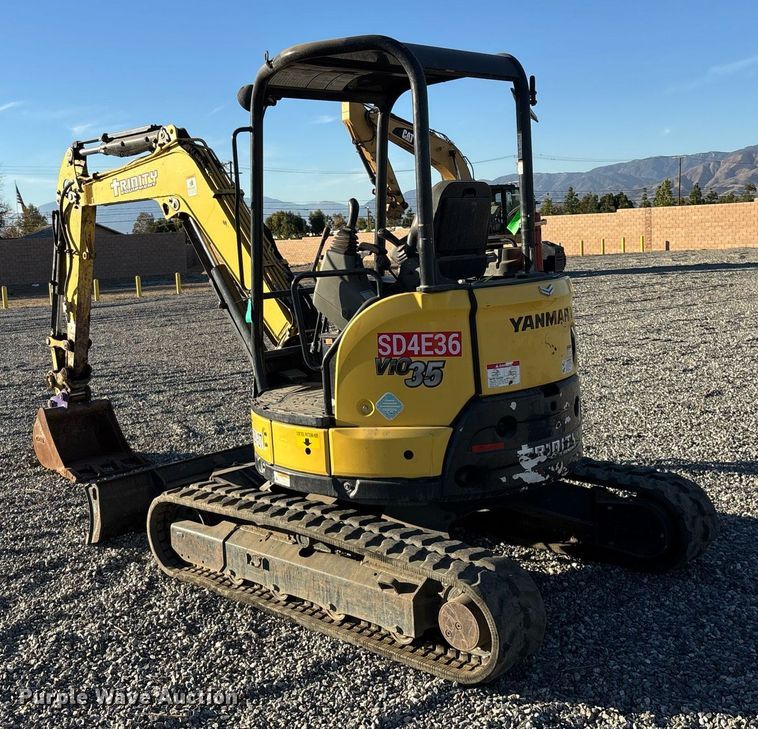image for item YA0229 2019 Yanmar VIO35-6A mini excavator