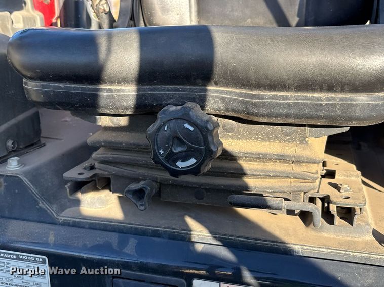 image for item YA0229 2019 Yanmar VIO35-6A mini excavator