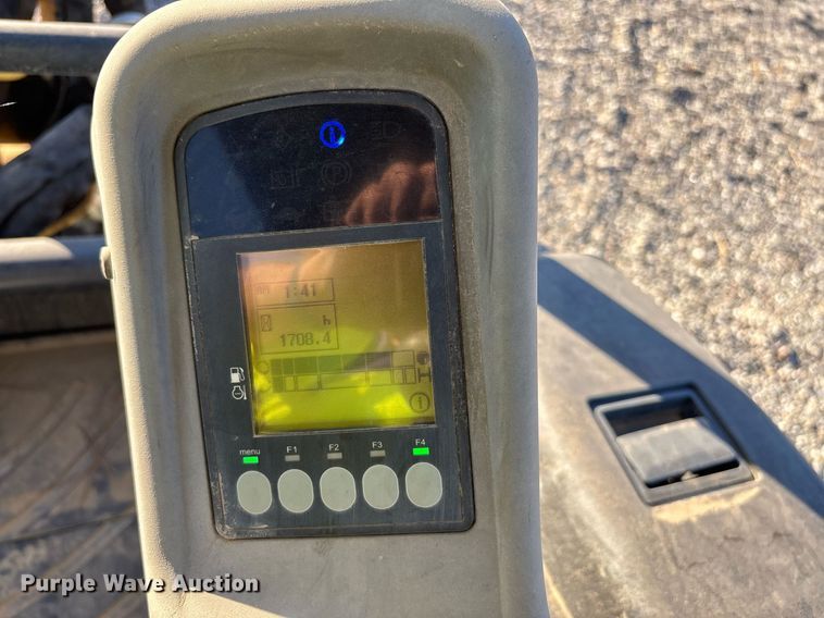 image for item YA0229 2019 Yanmar VIO35-6A mini excavator