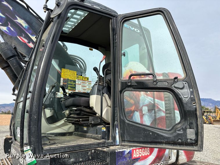 image for item YA0232 2012 Kobelco SK215SRLC excavator