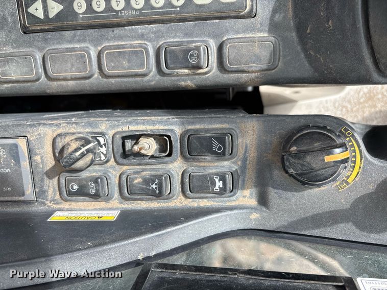 image for item YA0232 2012 Kobelco SK215SRLC excavator