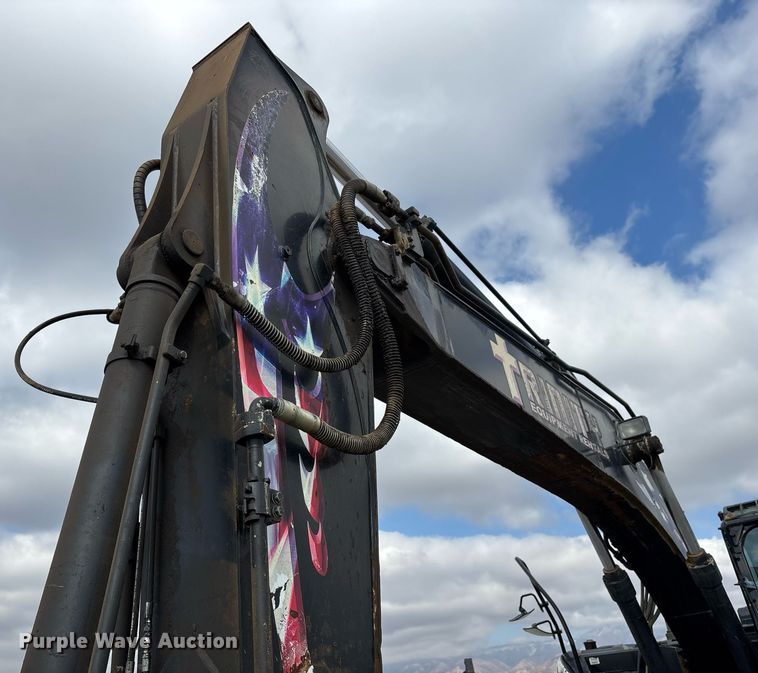 image for item YA0233 2012 Kobelco SK215SRLC excavator