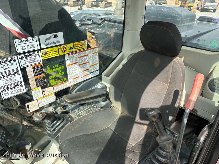 image for item YA0233 2012 Kobelco SK215SRLC excavator