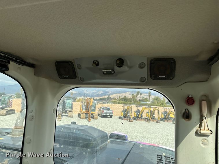 image for item YA0233 2012 Kobelco SK215SRLC excavator