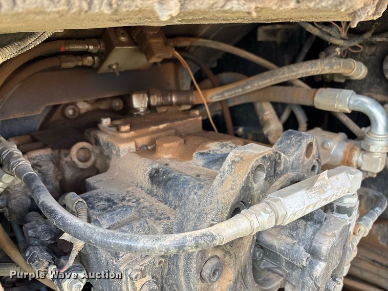 image for item YA0233 2012 Kobelco SK215SRLC excavator