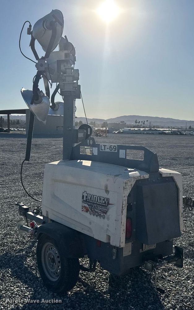 image for item YA0242 2018 Atlas Copco V4 light plant