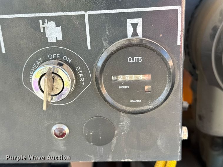 image for item YA0242 2018 Atlas Copco V4 light plant