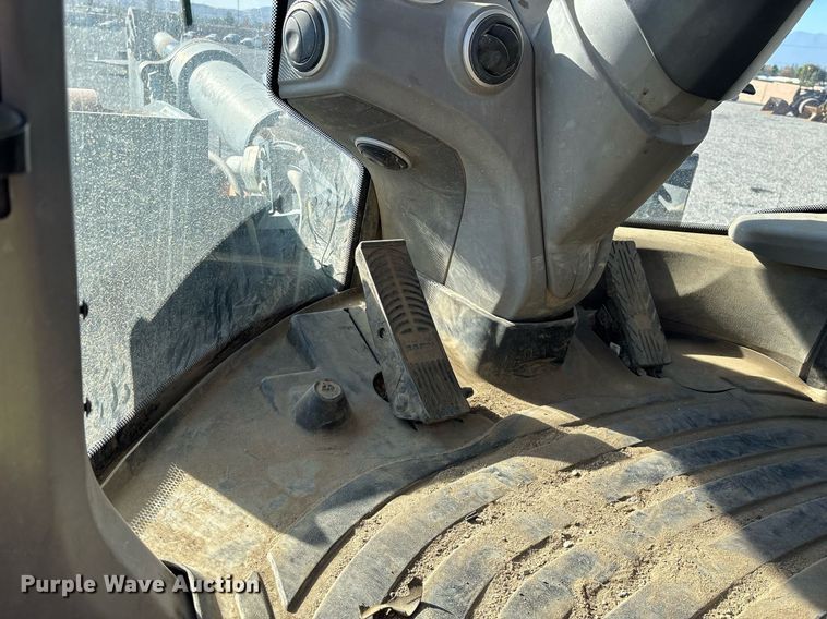 image for item YA0261 2017 Case 821G wheel loader
