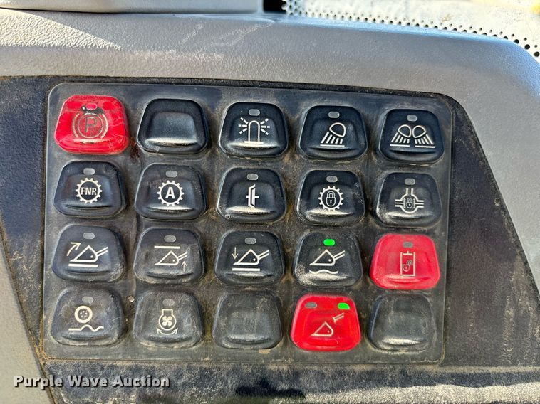 image for item YA0261 2017 Case 821G wheel loader