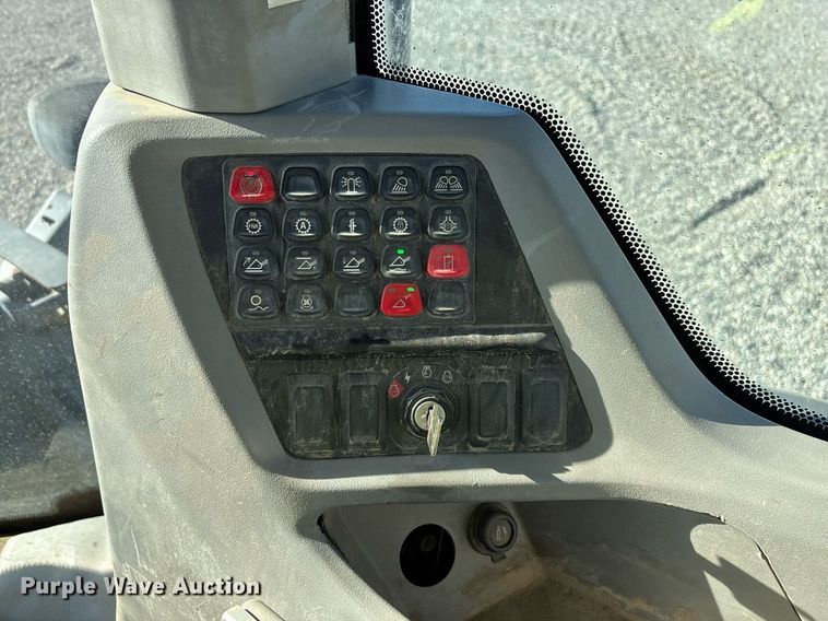 image for item YA0261 2017 Case 821G wheel loader