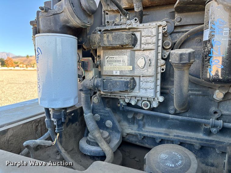 image for item YA0261 2017 Case 821G wheel loader