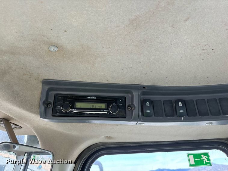 image for item YA0262 Doosan DL300-3 wheel loader